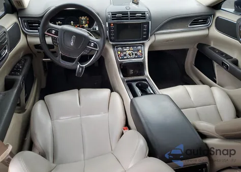 2017 Lincoln Continental Premiere z USA, uszkodzony, nr VIN 1LN6L9PK4H5600737